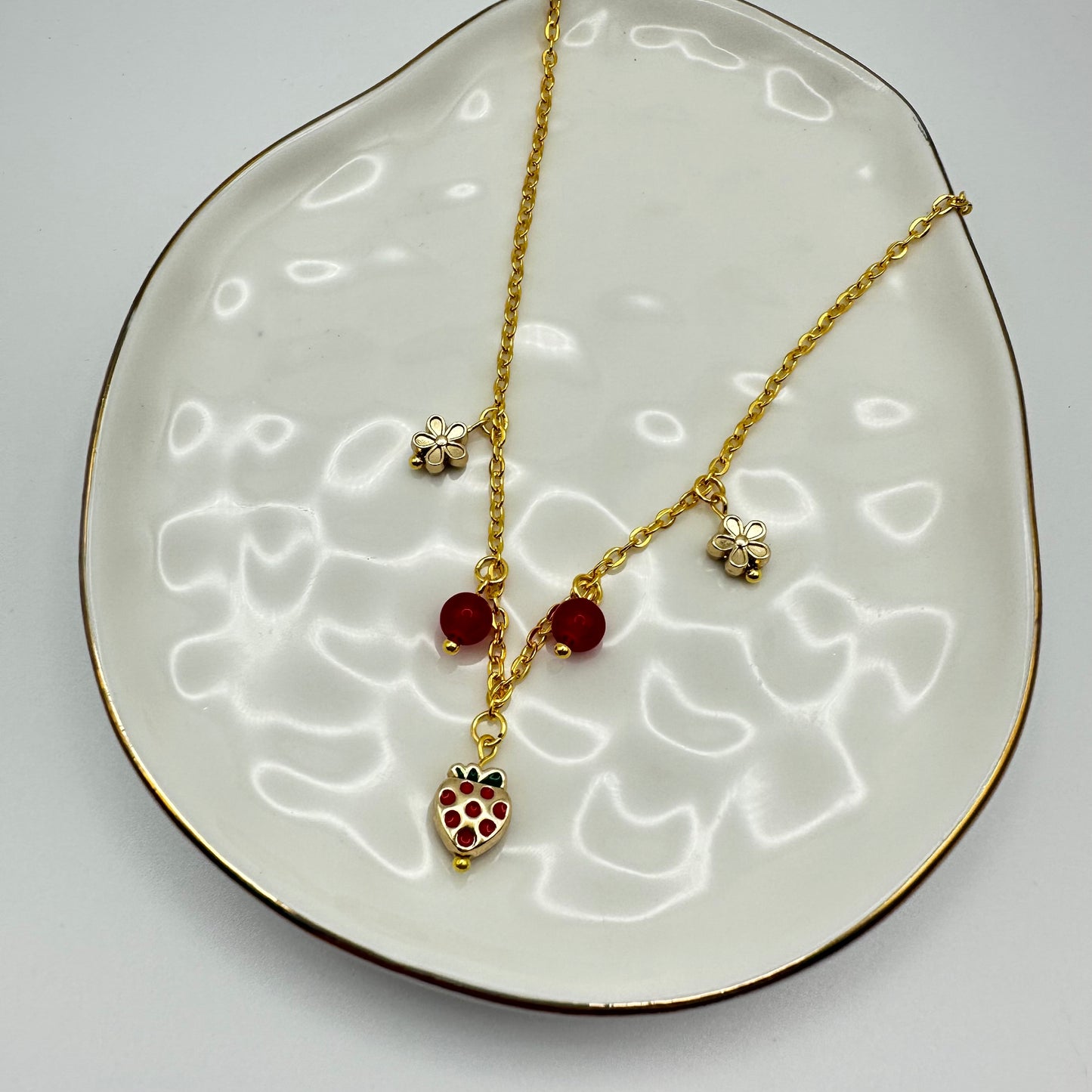 π Strawberry Sugar Bloom Necklace