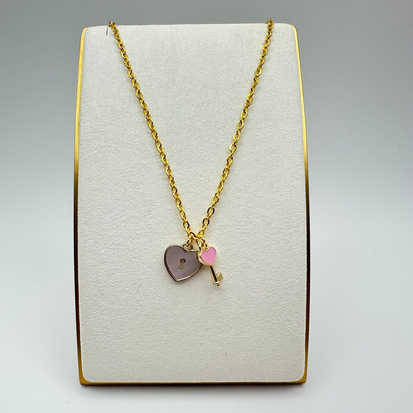 π Sweetheart Lock & Key Necklace