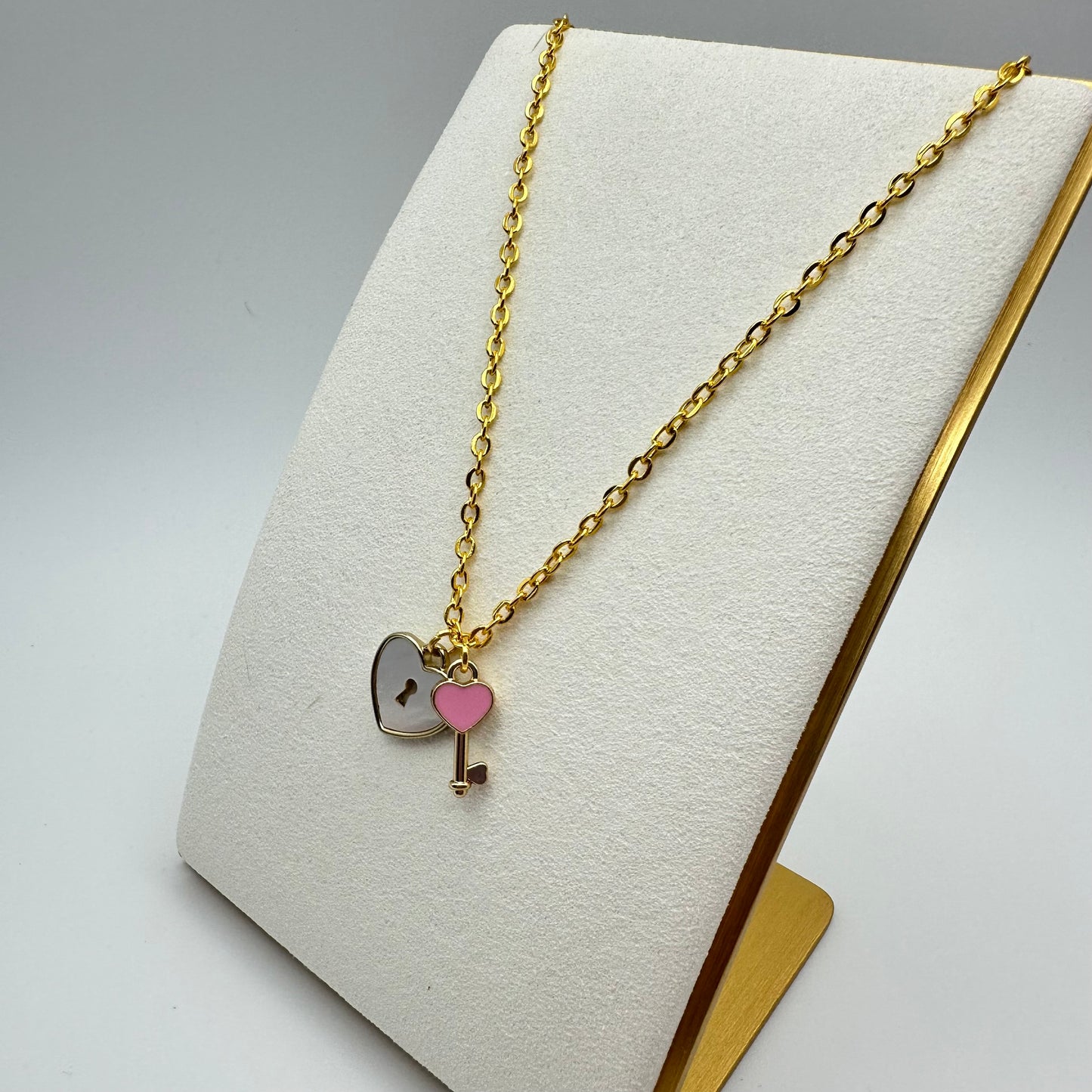 π Sweetheart Lock & Key Necklace