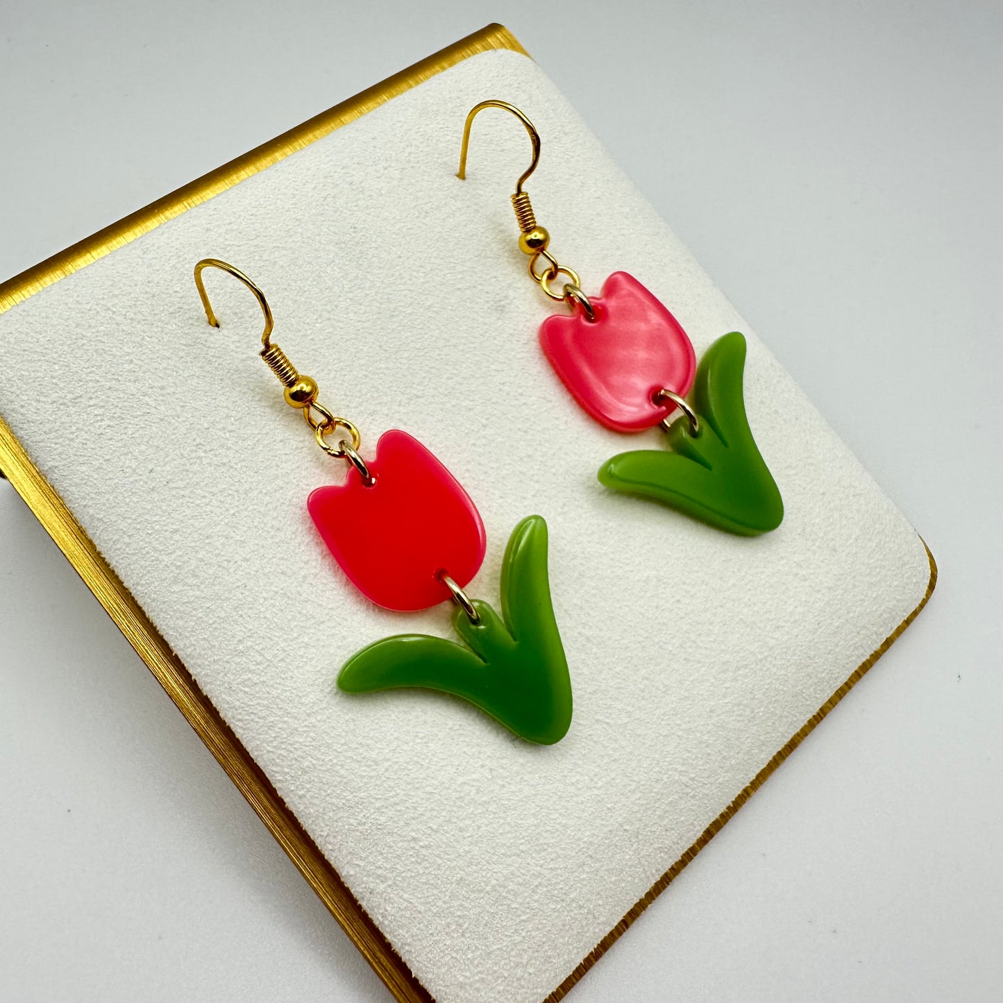 🌷 Blushing Tulip Dangle Earrings