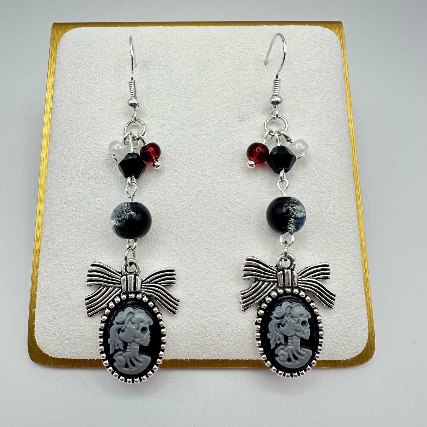 šÆļø Ghoulfriend Glamour Drop Earrings