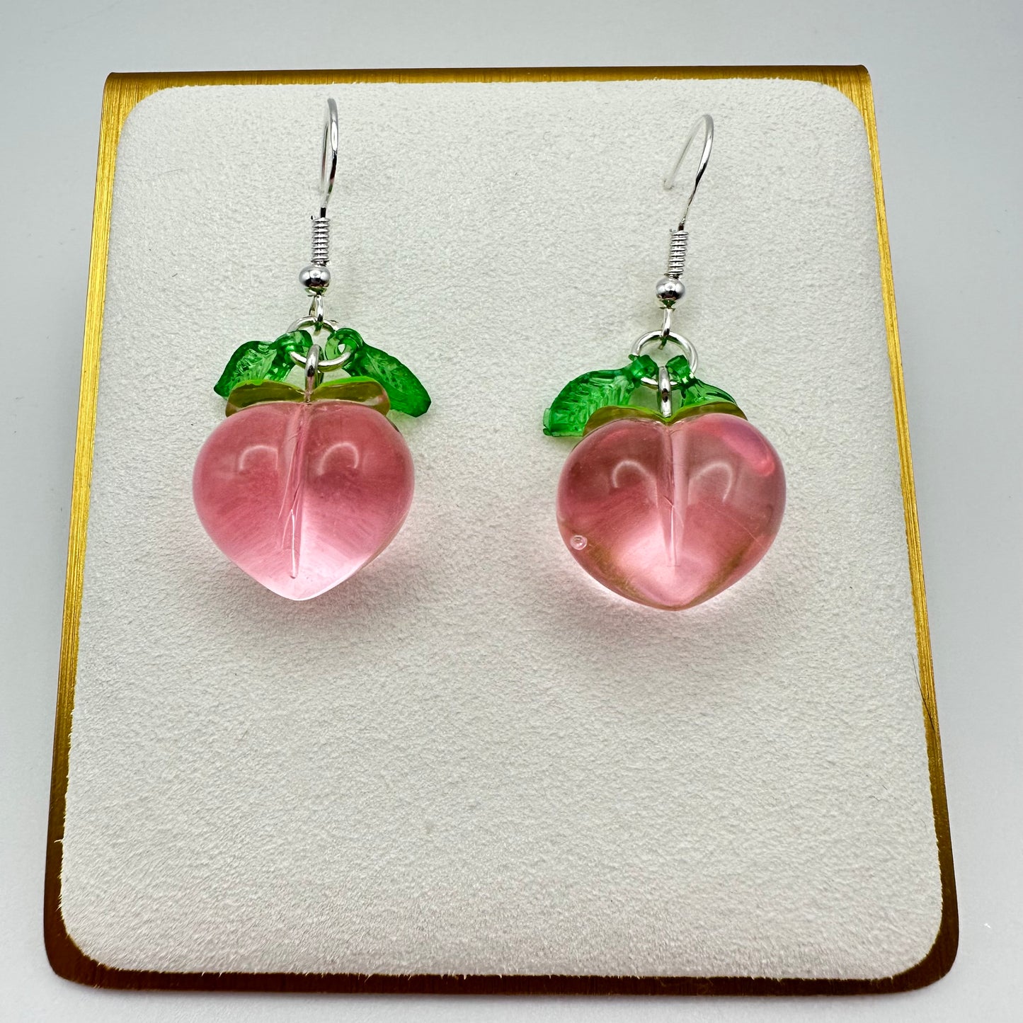 π Plump Peach Drop Earrings