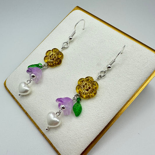 🌼 Golden Bloom & Heart Drop Earrings