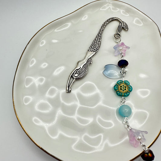 🧜♀️ Seashell Chapter Drift Beaded Bookmark