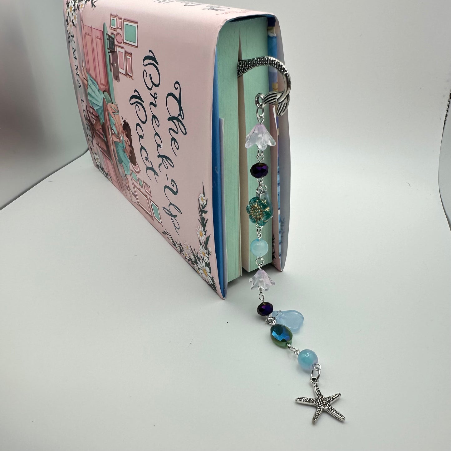 🧜♀️ Seashell Chapter Drift Beaded Bookmark