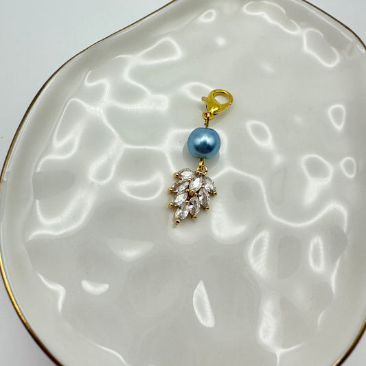 💙 “Something Blue” Bouquet Charm – Handmade Bridal Accessory