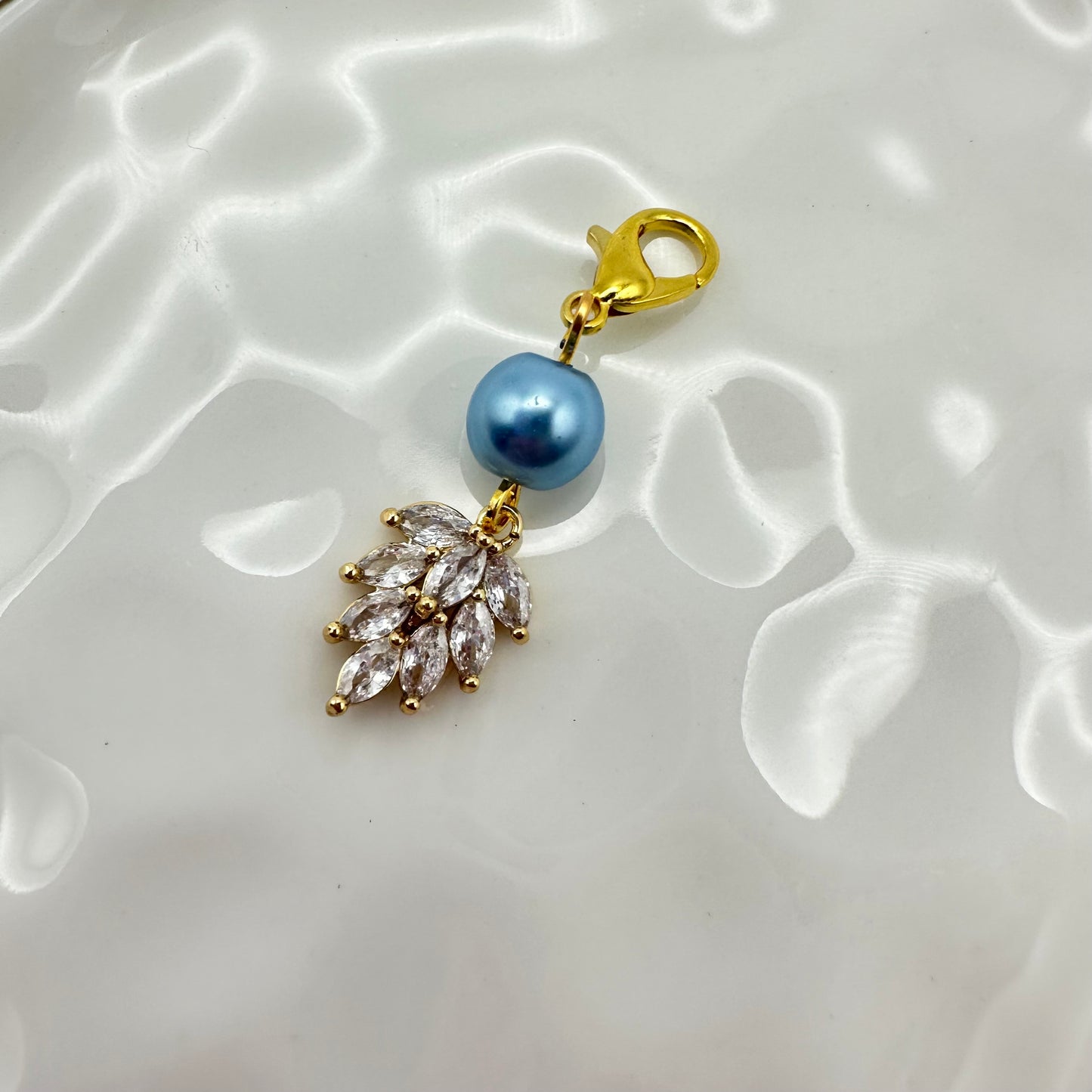 š āSomething Blueā Bouquet Charm ā Handmade Bridal Accessory