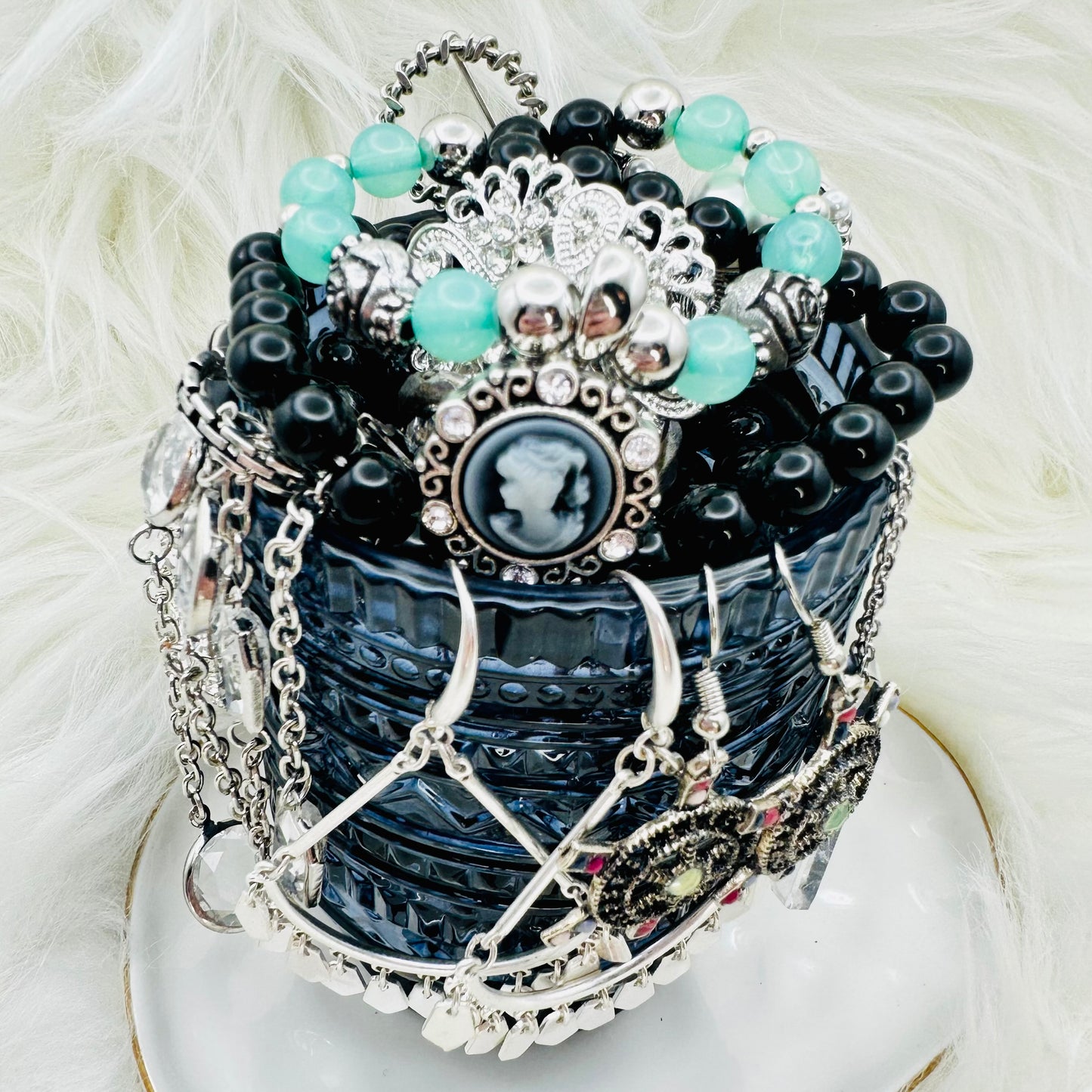Glacier Kiss Mystery Jewelry Jar – Icy Elegance Theme