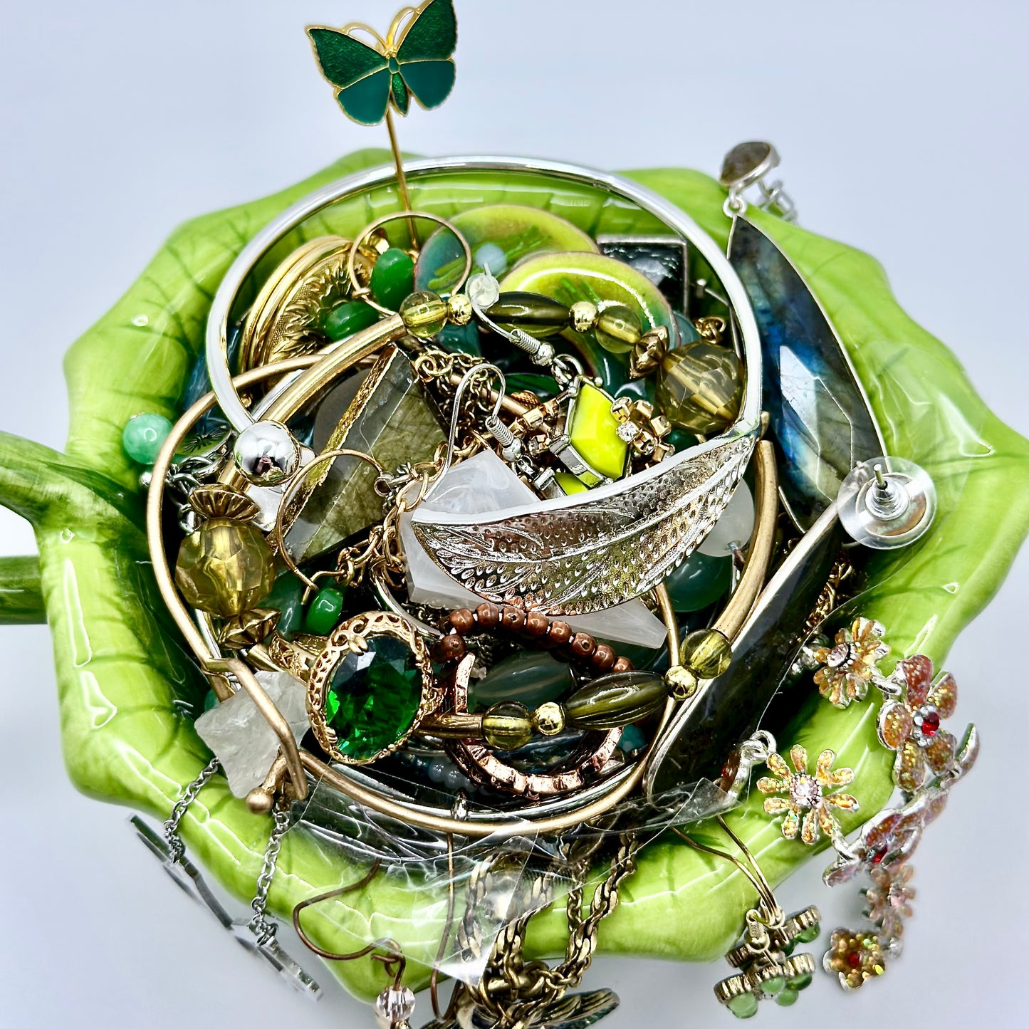 π The Court of the Fae Collection: Mossleaf Fairy Glen Mystery Jewelry Jar