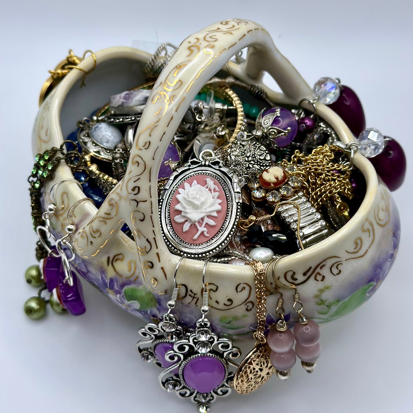 π The Moonlight Parlor Collection: Wisteria Parlor Mystery Jewelry Jar