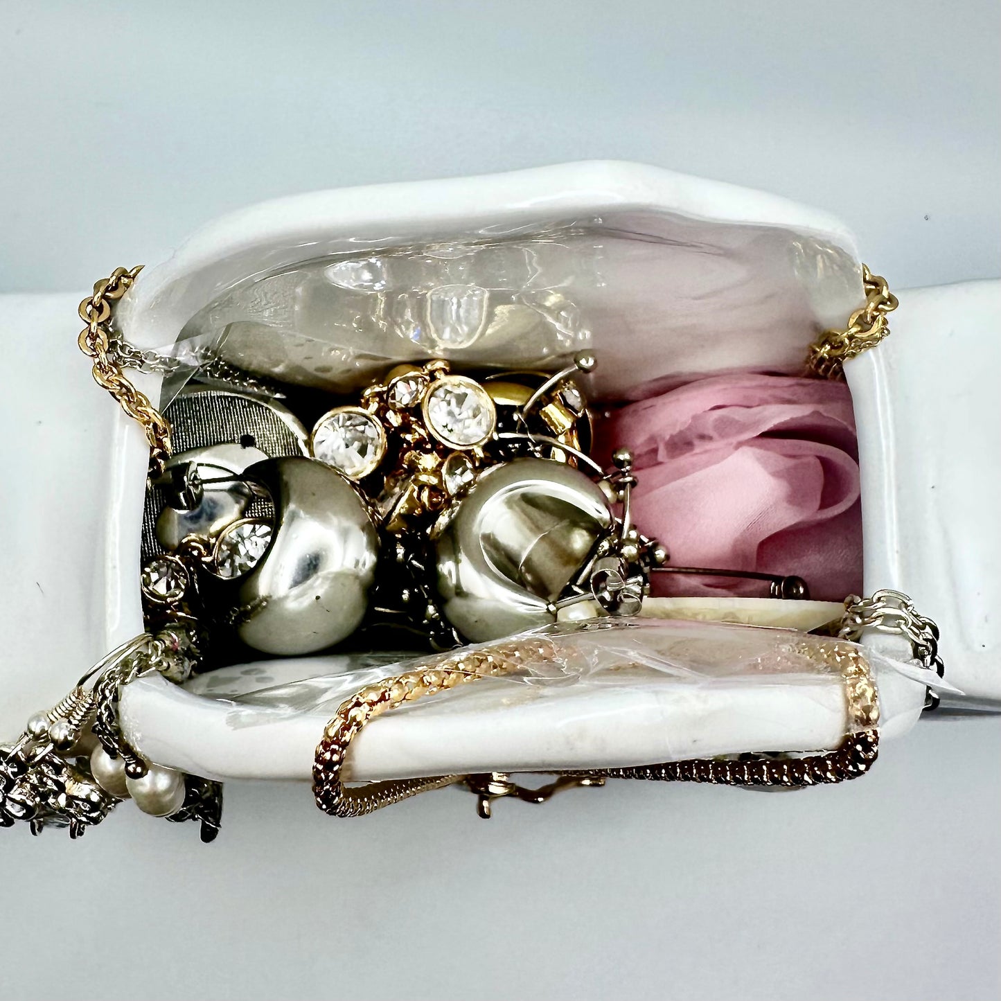 π€ The Court of the Fae Collection: Ivory Petal Fairy Bloom Mystery Jewelry Jar