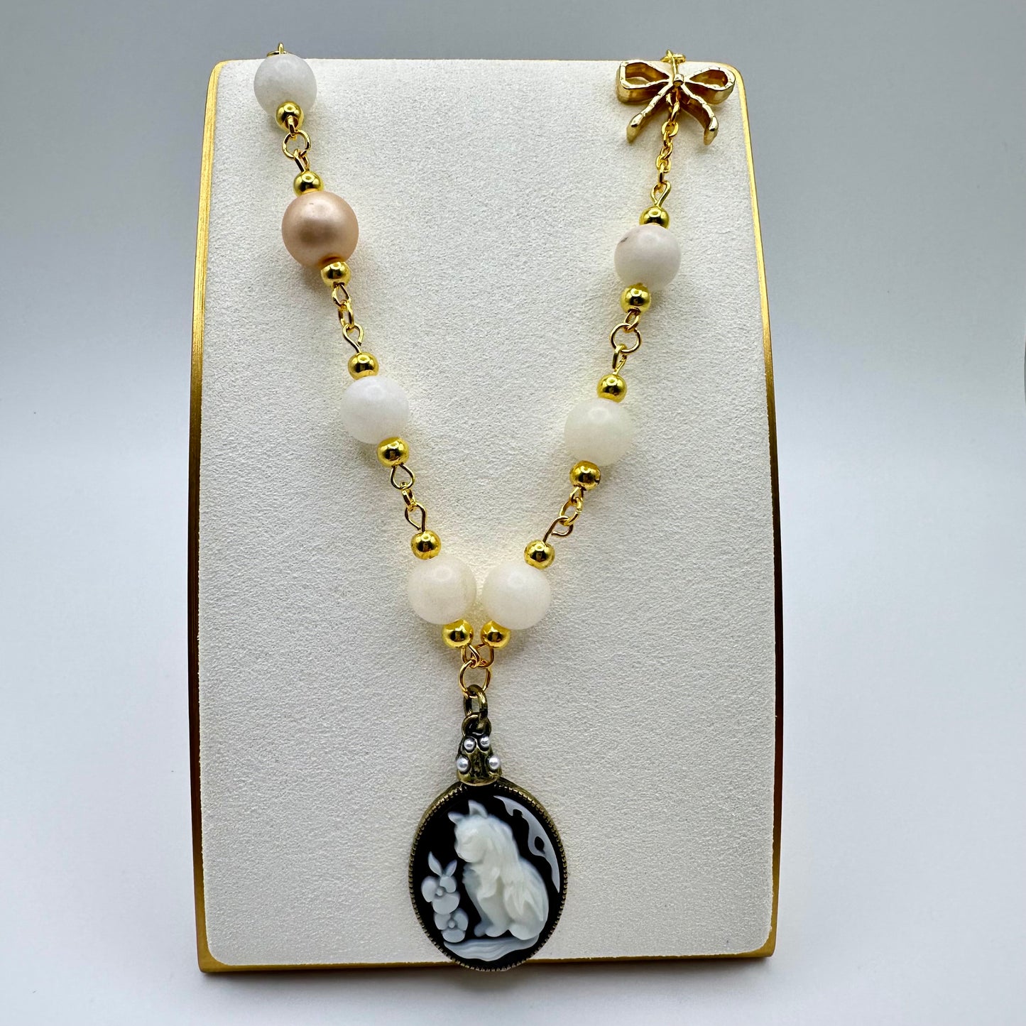 🐾 Soft Whisker Whimsy Cameo Necklace