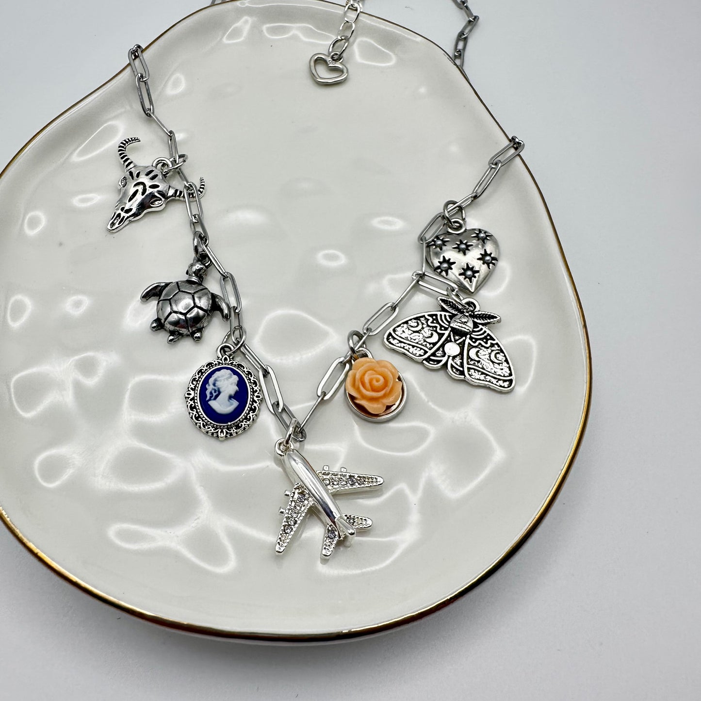 🖤 Wanderveil Charm Necklace