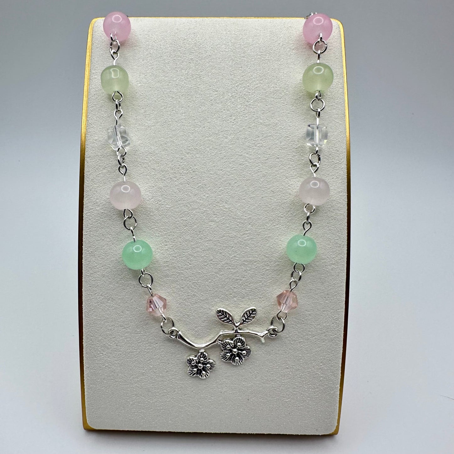 🌸 Blossomtrail Necklace