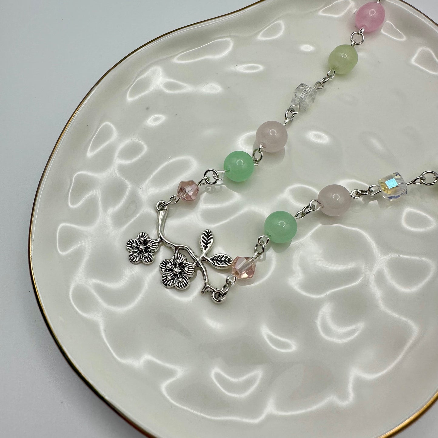 🌸 Blossomtrail Necklace