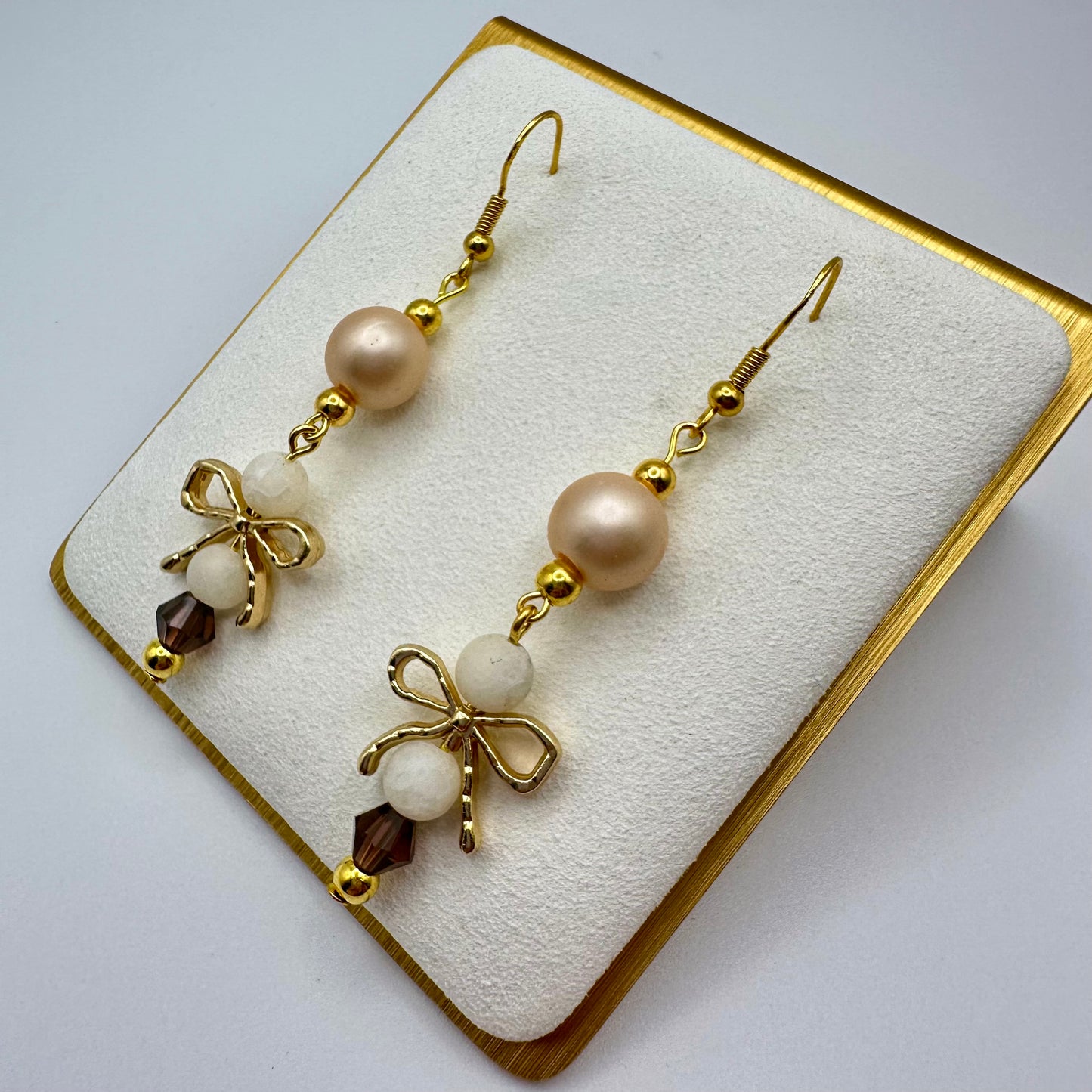 🎀 Blush Belle Earrings