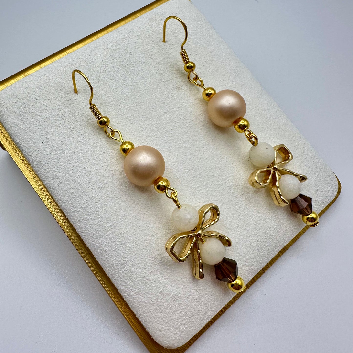 🎀 Blush Belle Earrings