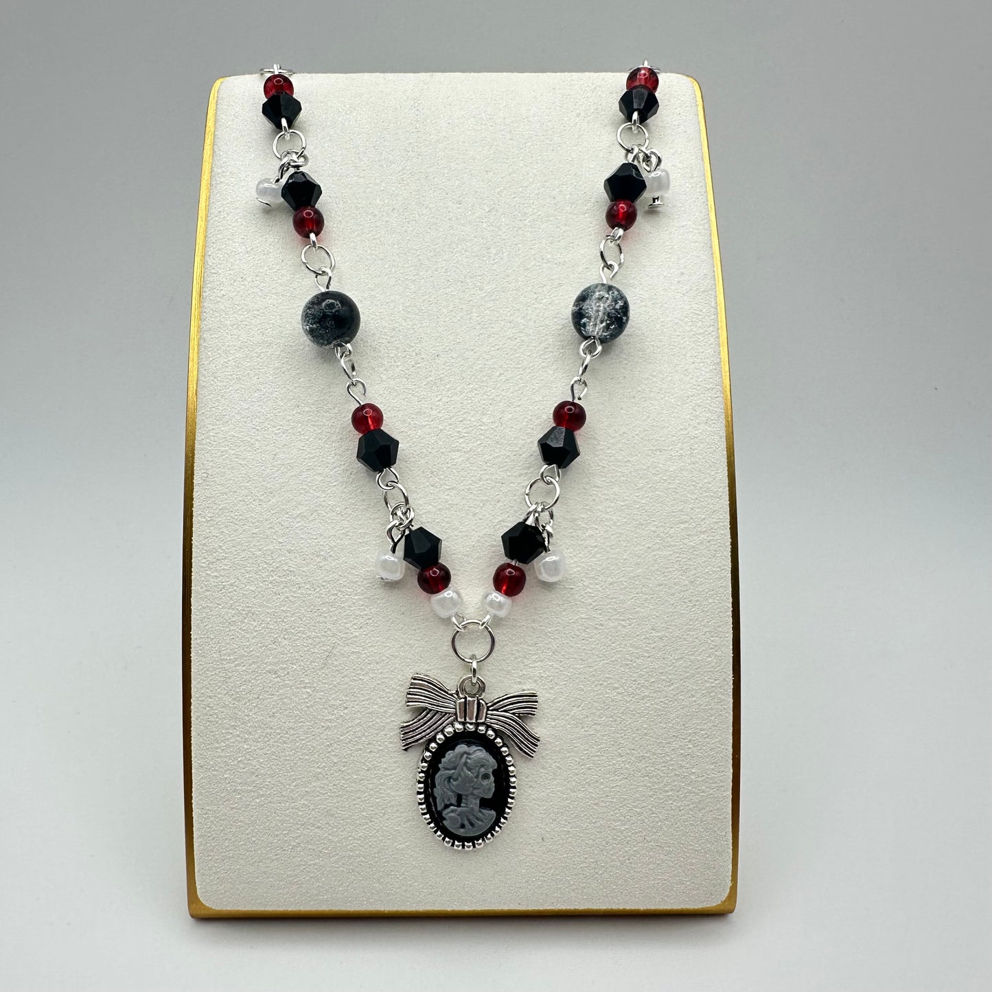 🕯️ Cameo in Crimson Necklace