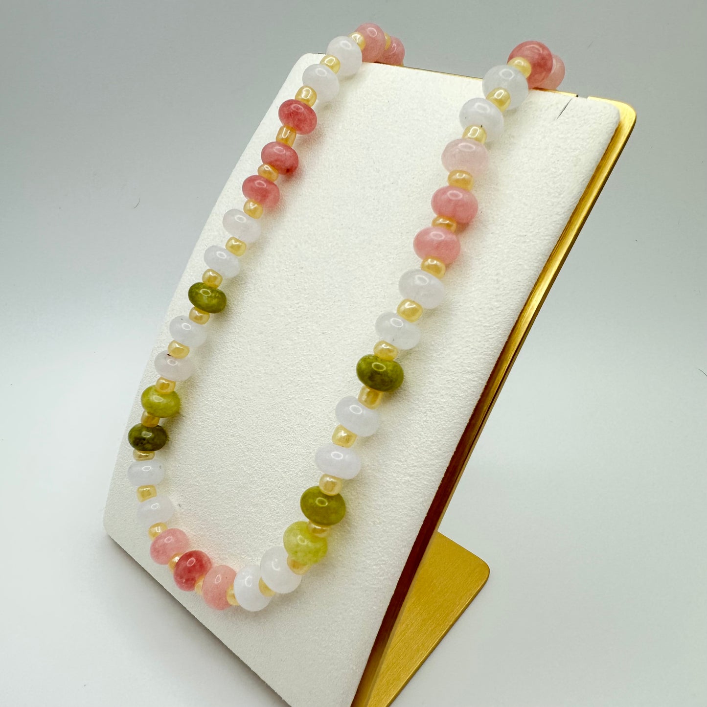 🌸 Garden Glimmer Strand Beaded Necklace