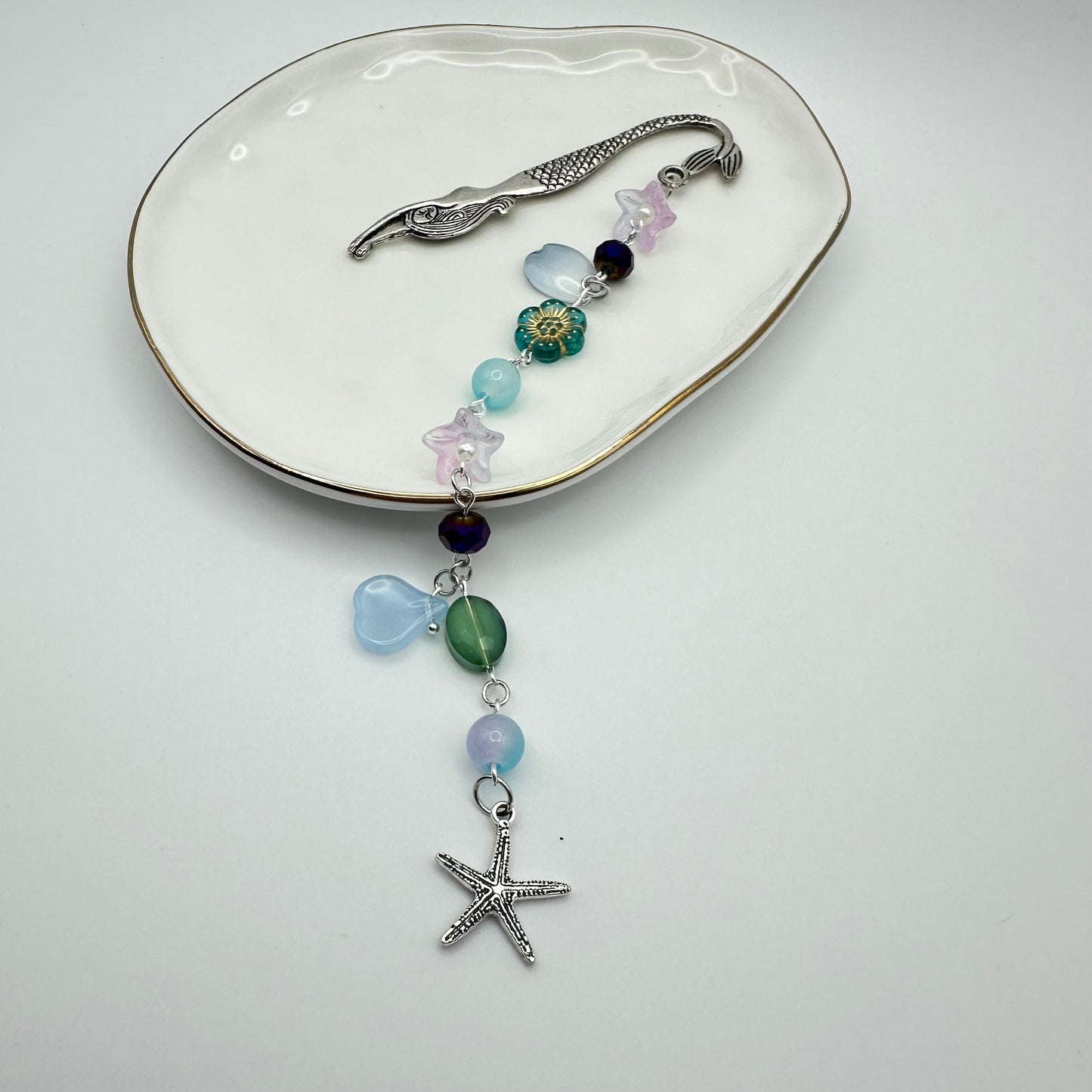 🧜‍♀️ Seashell Chapter Drift Beaded Bookmark