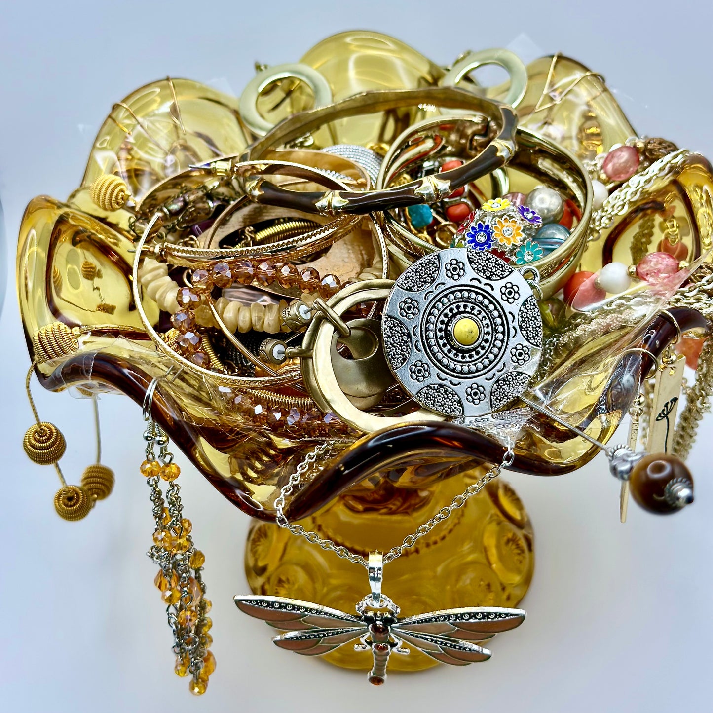 🍯 The Court of the Fae Collection: Golden Hearth Fairy Chalice Mystery Jewelry Jar